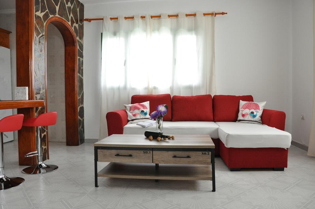 La Casita De Mari Carmen Guest House Mala Eksteriør bilde